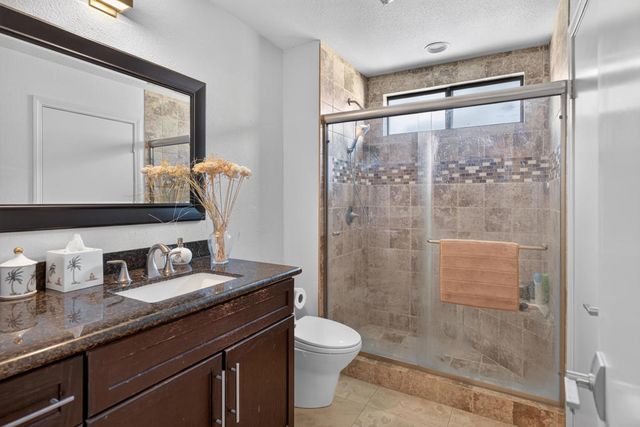 76683 Chrysanthemum Way, Palm Desert, CA 92211
