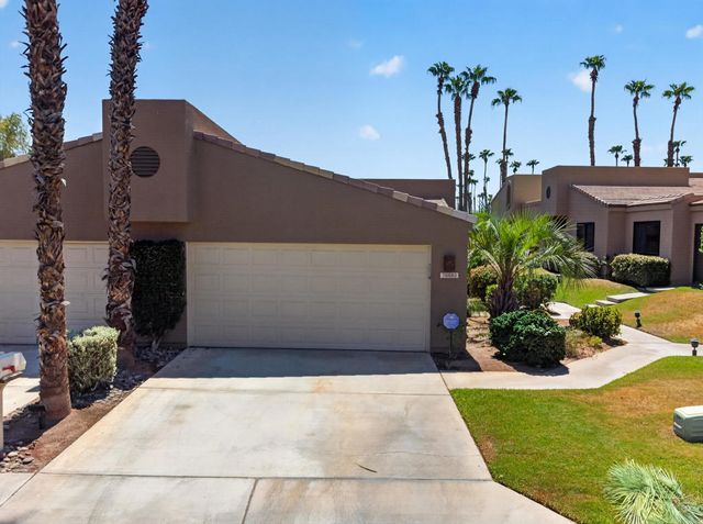 76683 Chrysanthemum Way, Palm Desert, CA 92211