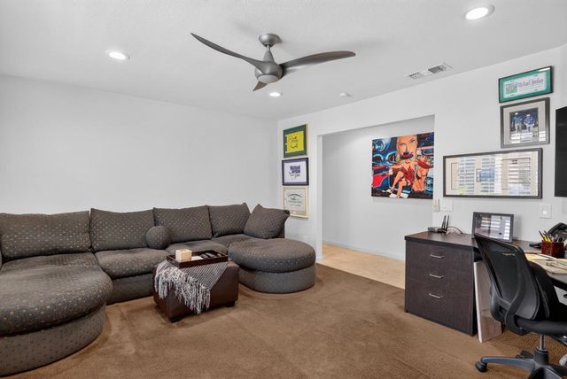 76683 Chrysanthemum Way, Palm Desert, CA 92211
