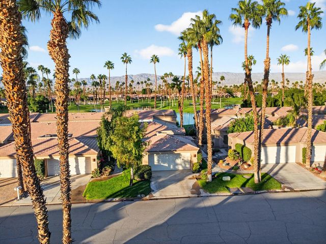76683 Chrysanthemum Way, Palm Desert, CA 92211