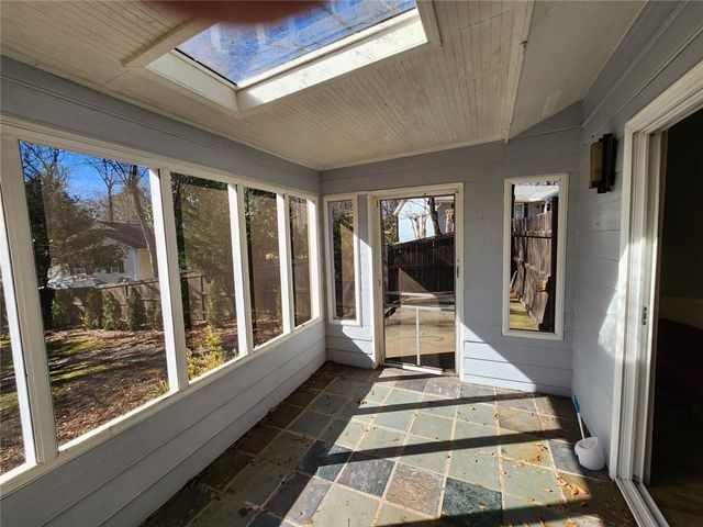 885 Melody Lane, Roswell, GA 30075