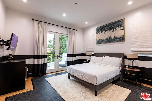 5162 Otis Avenue, Los Angeles, CA 91356