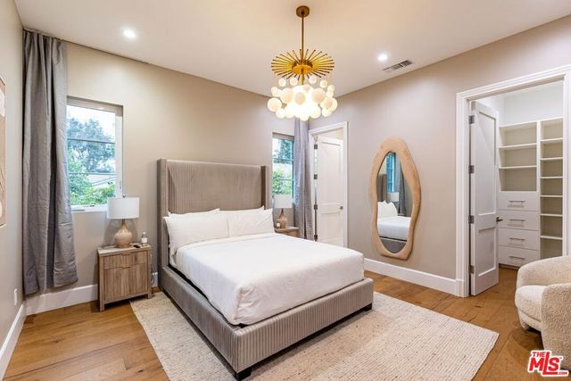 5162 Otis Avenue, Los Angeles, CA 91356