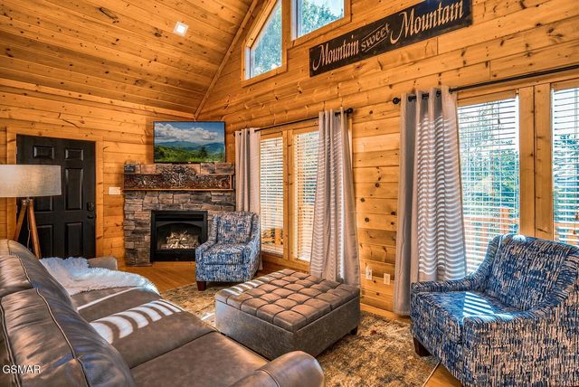 2924 Pine Haven Drive, Sevierville, TN 37862