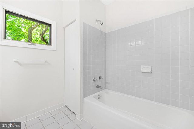 4405 CLEARBROOK LN, Kensington, MD 20895