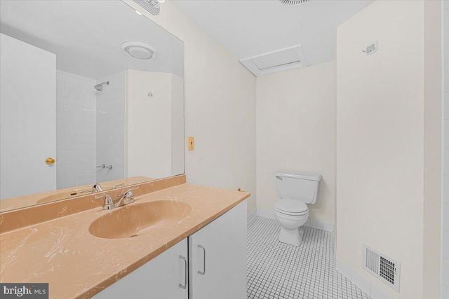 4405 CLEARBROOK LN, Kensington, MD 20895