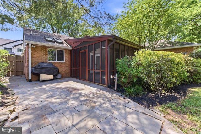 4405 CLEARBROOK LN, Kensington, MD 20895