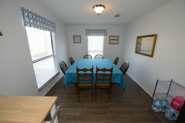 746 E Island DR, Bluffton, TX 78607