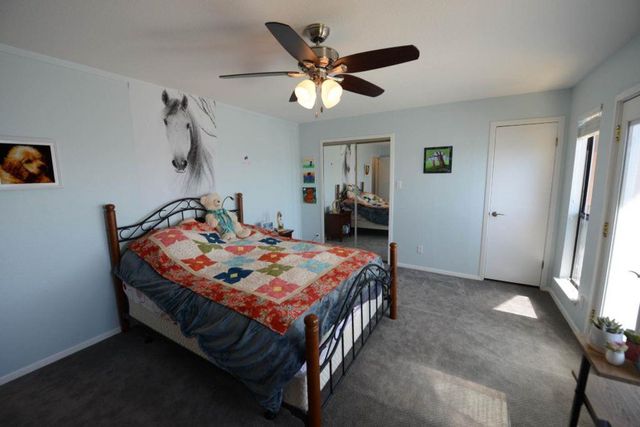 746 E Island DR, Bluffton, TX 78607
