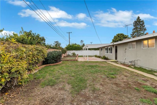 2371 Rutgers, Costa Mesa, CA 92626