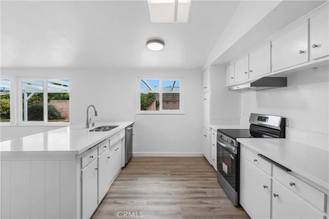 2371 Rutgers, Costa Mesa, CA 92626