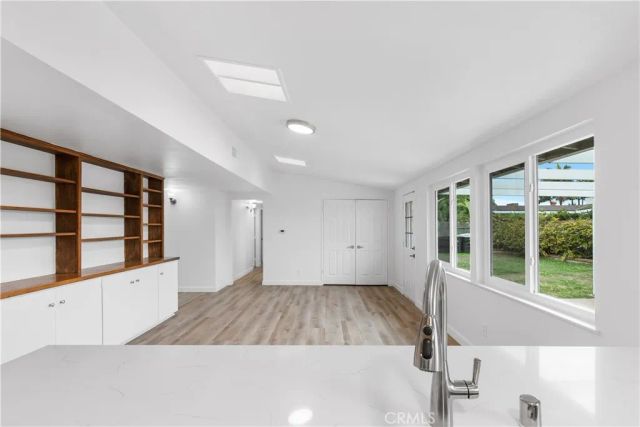 2371 Rutgers, Costa Mesa, CA 92626