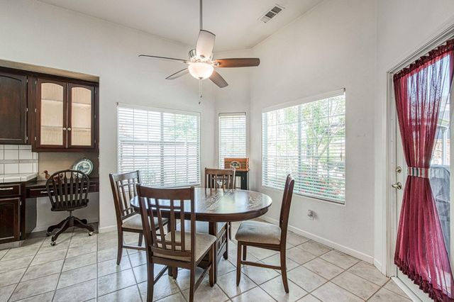 860 E Dartmouth Drive, Fresno, CA 93730