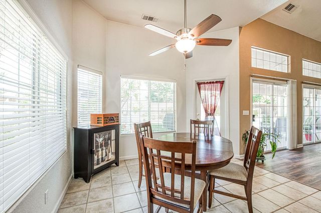 860 E Dartmouth Drive, Fresno, CA 93730