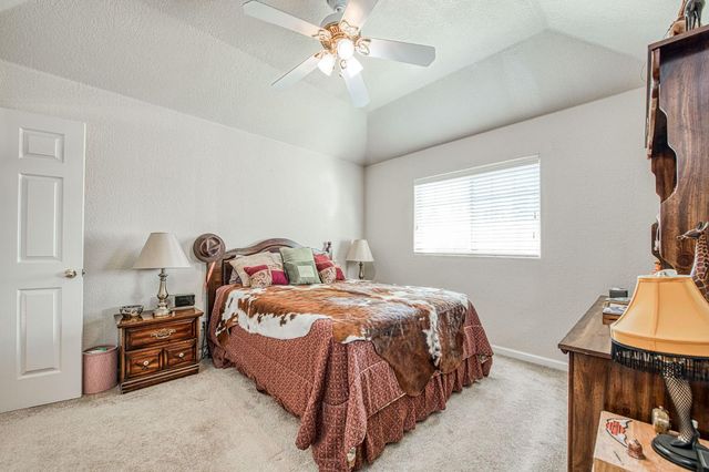 860 E Dartmouth Drive, Fresno, CA 93730