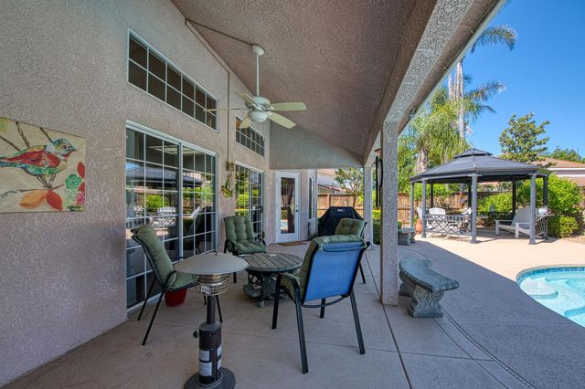 860 E Dartmouth Drive, Fresno, CA 93730