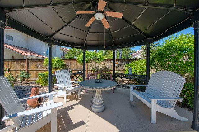 860 E Dartmouth Drive, Fresno, CA 93730