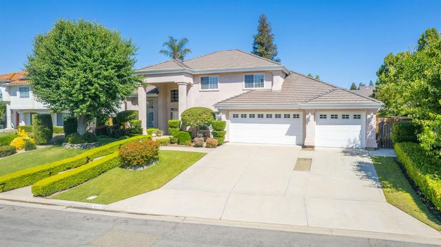 860 E Dartmouth Drive, Fresno, CA 93730