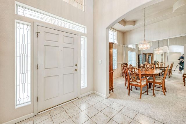 860 E Dartmouth Drive, Fresno, CA 93730