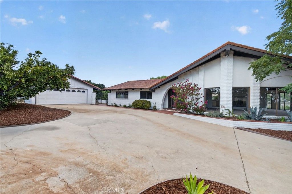 2801 E Mission Road, Fallbrook, CA 92028 — photo 2