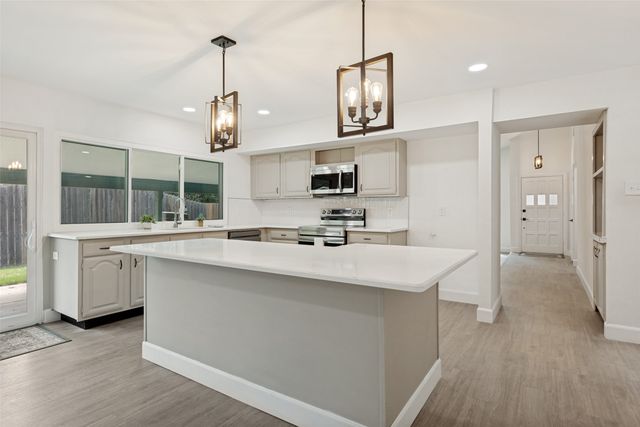 1525 Cherokee Trail, Plano, TX 75023