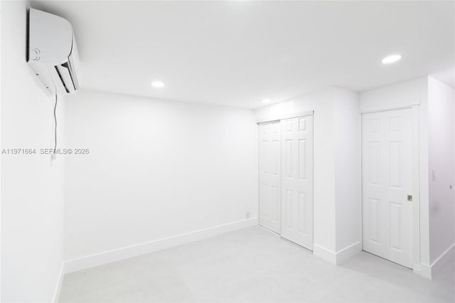 5803 Buchanan St, Hollywood, FL 33021