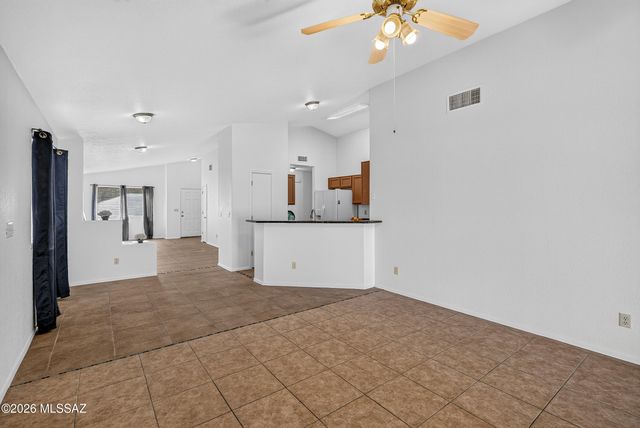 8837 S Desert Rainbow Drive, Tucson, AZ 85747