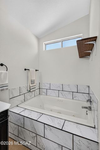 8837 S Desert Rainbow Drive, Tucson, AZ 85747
