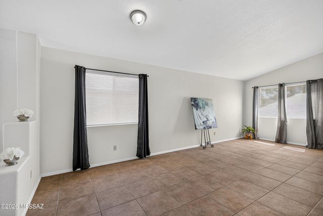 8837 S Desert Rainbow Drive, Tucson, AZ 85747
