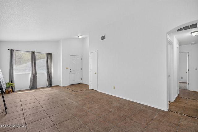 8837 S Desert Rainbow Drive, Tucson, AZ 85747