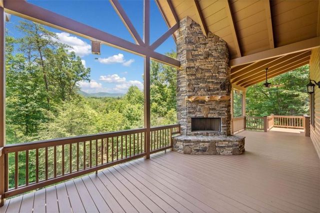 1172 Settlers Ridge Road, Ellijay, GA 30540