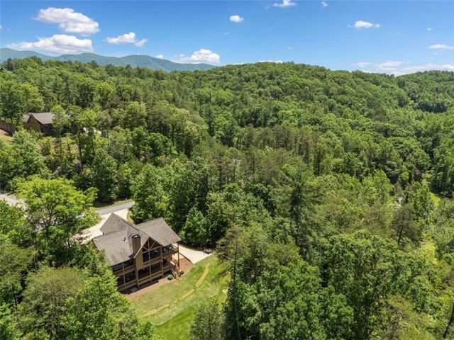 1172 Settlers Ridge Road, Ellijay, GA 30540