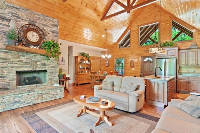 1172 Settlers Ridge Road, Ellijay, GA 30540