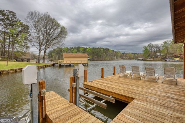 1697 County Line Extension, Mansfield, GA 30055