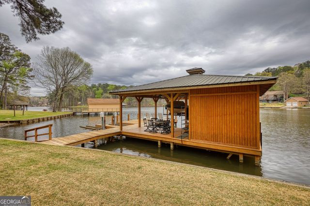 1697 County Line Extension, Mansfield, GA 30055