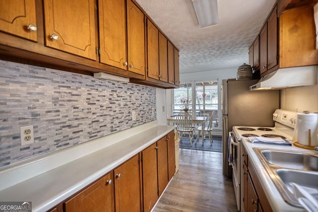 1697 County Line Extension, Mansfield, GA 30055