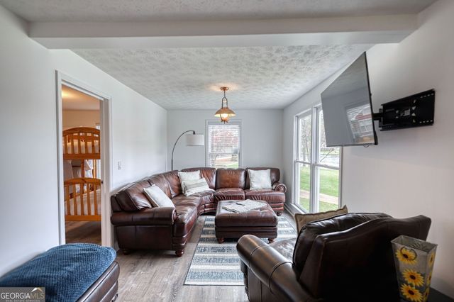 1697 County Line Extension, Mansfield, GA 30055