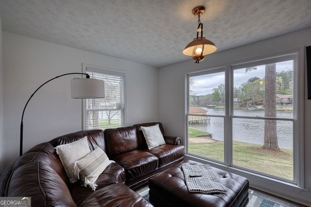 1697 County Line Extension, Mansfield, GA 30055