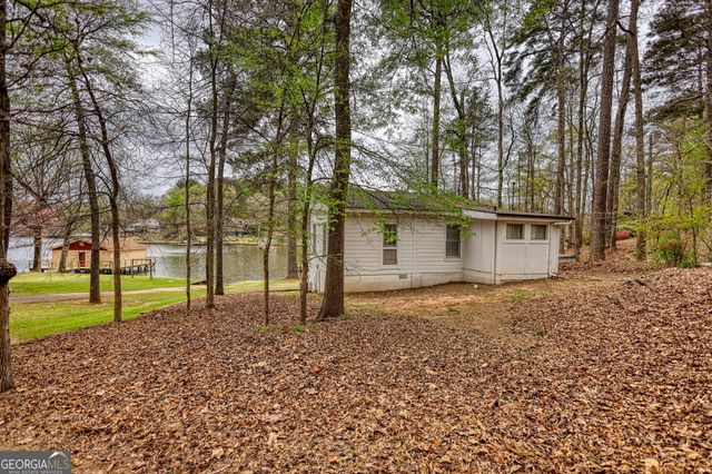 1697 County Line Extension, Mansfield, GA 30055
