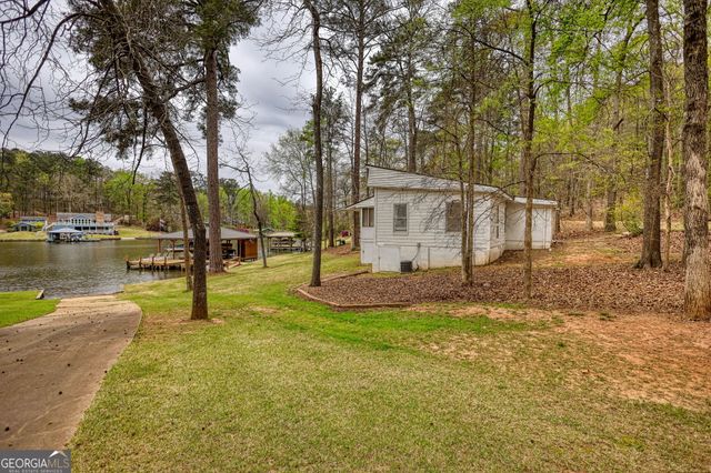 1697 County Line Extension, Mansfield, GA 30055