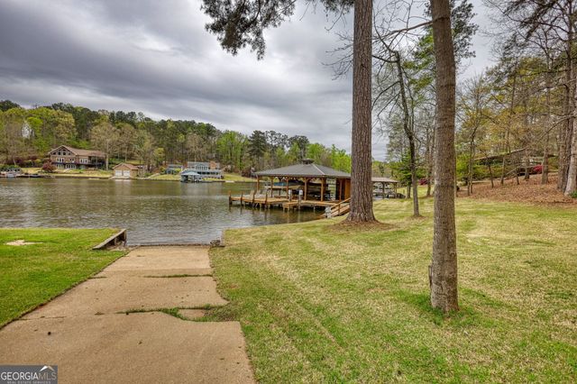 1697 County Line Extension, Mansfield, GA 30055