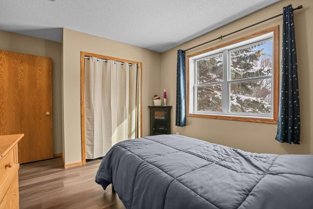 2204 Valley Drive, Northfield, MN 55057