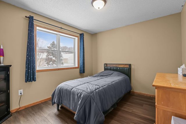 2204 Valley Drive, Northfield, MN 55057