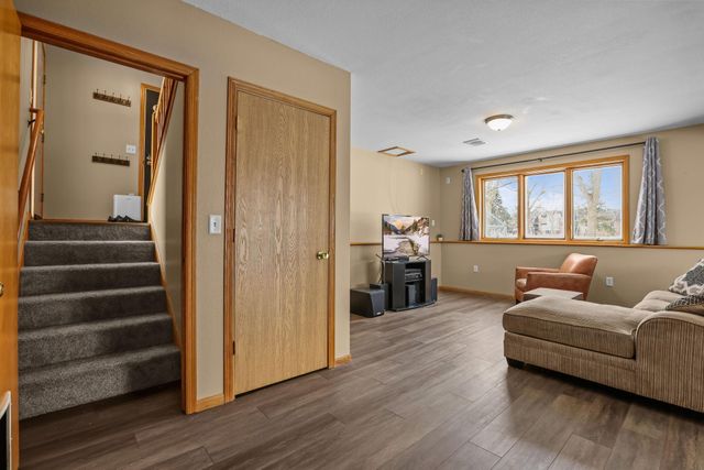 2204 Valley Drive, Northfield, MN 55057