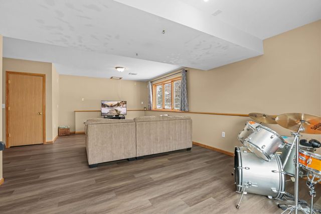 2204 Valley Drive, Northfield, MN 55057