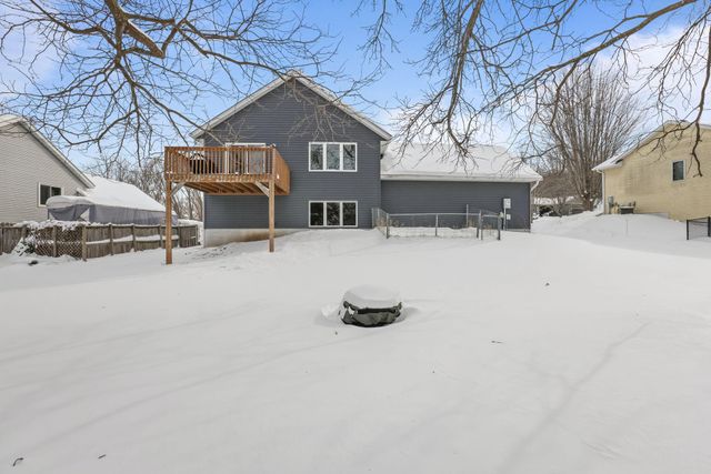 2204 Valley Drive, Northfield, MN 55057