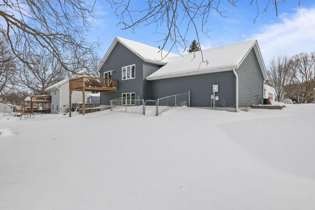 2204 Valley Drive, Northfield, MN 55057