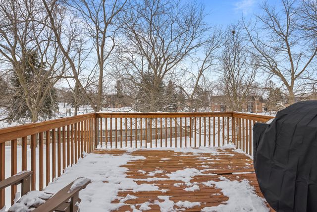 2204 Valley Drive, Northfield, MN 55057