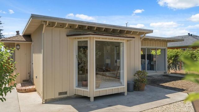 321 Chilverton Street, Santa Cruz, CA 95062