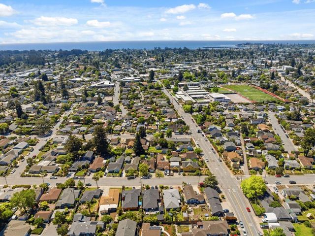 321 Chilverton Street, Santa Cruz, CA 95062